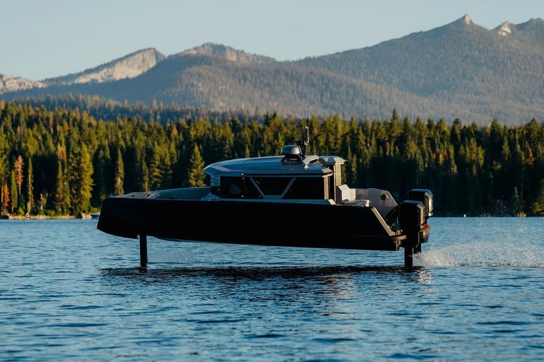 Navier N30 during a turn