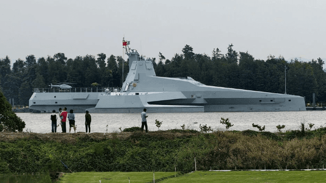 Killer Whale Trimaran, China